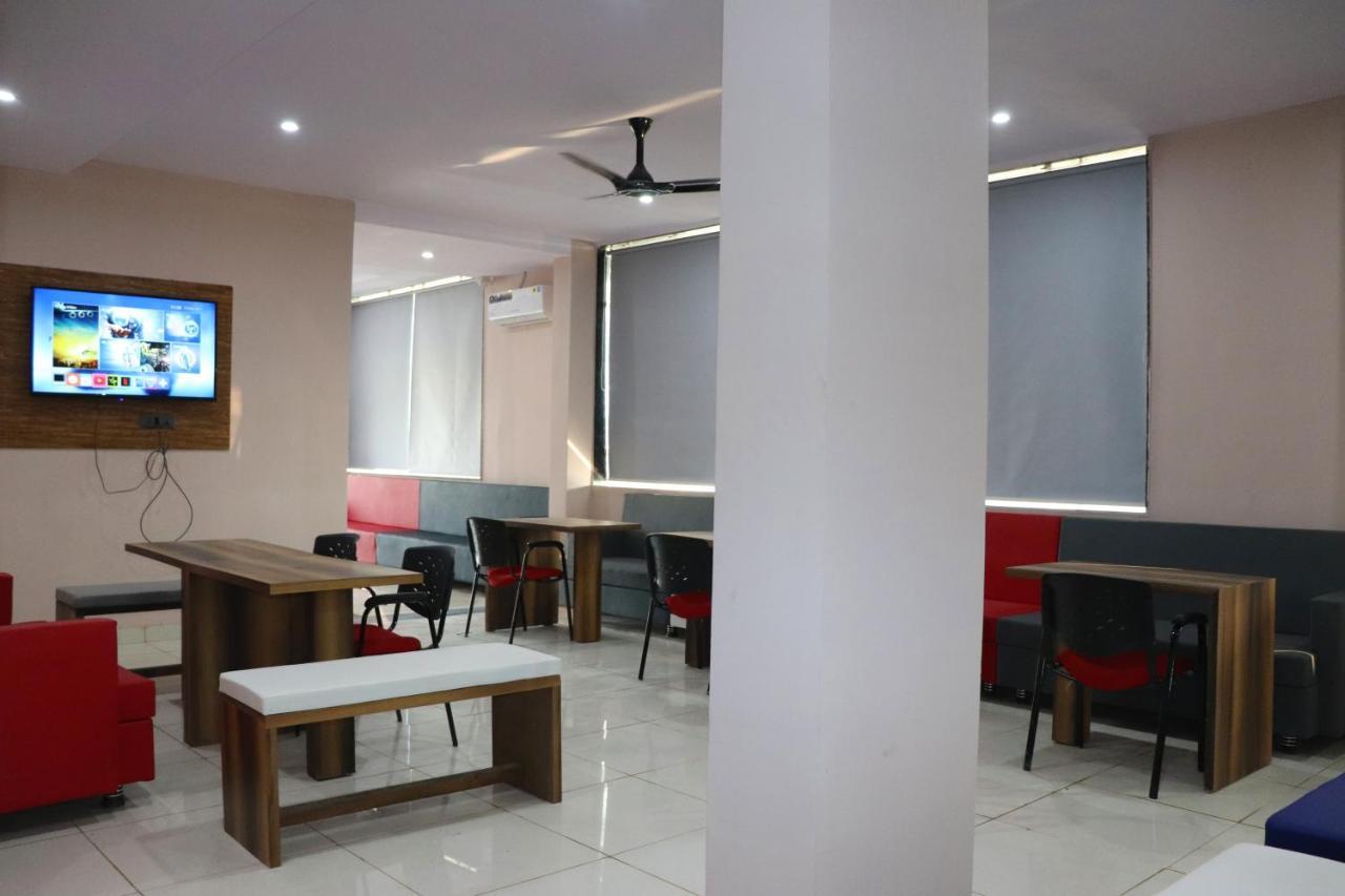Hotel Pat 2*